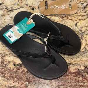 OluKai Black Sandals NWT